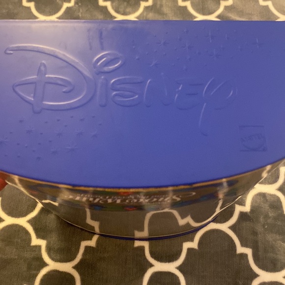 NRFB Disney’s Snow White Holiday Princess 3rd in a Special Edition series doll - Picture 12 of 13